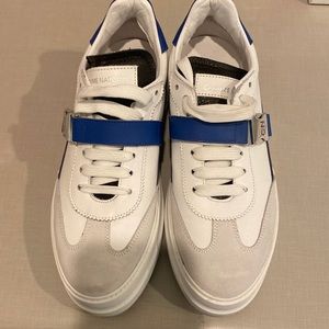 Costume National sneakers size 37